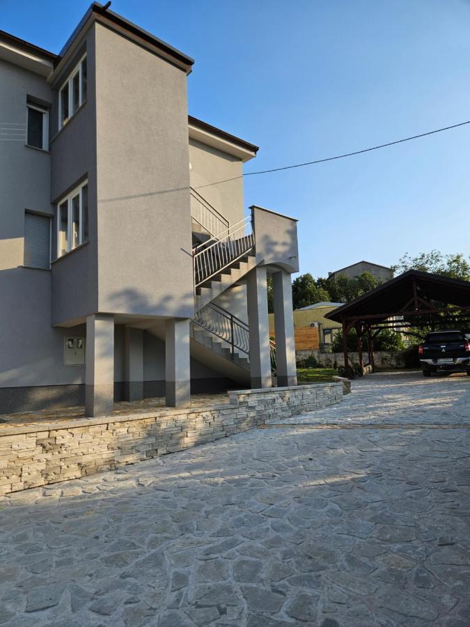Apartmani Dado Cavle Екстер'єр фото